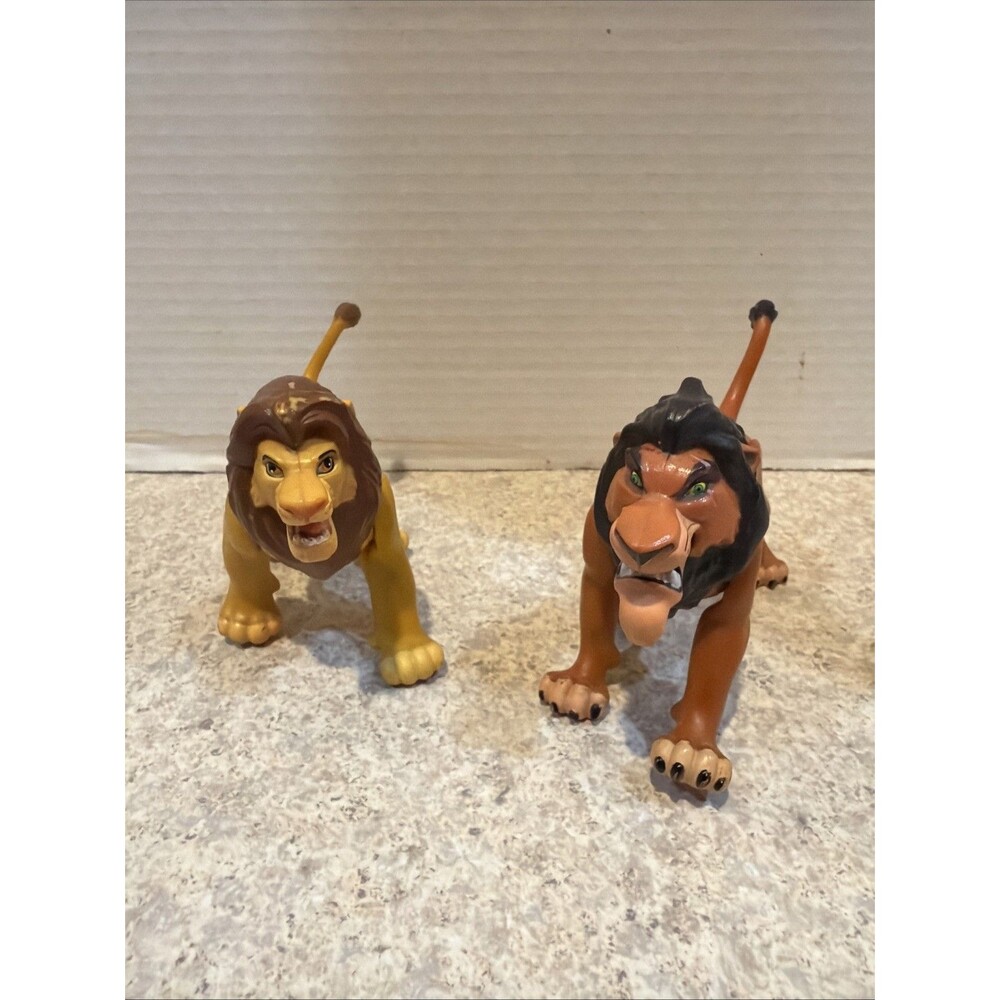 Vintage Mattel The Lion King Fighting Action 6" Figures Scar & Simba Push Button